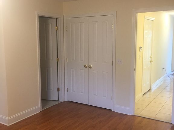 3rd image of 8 Pallas St
