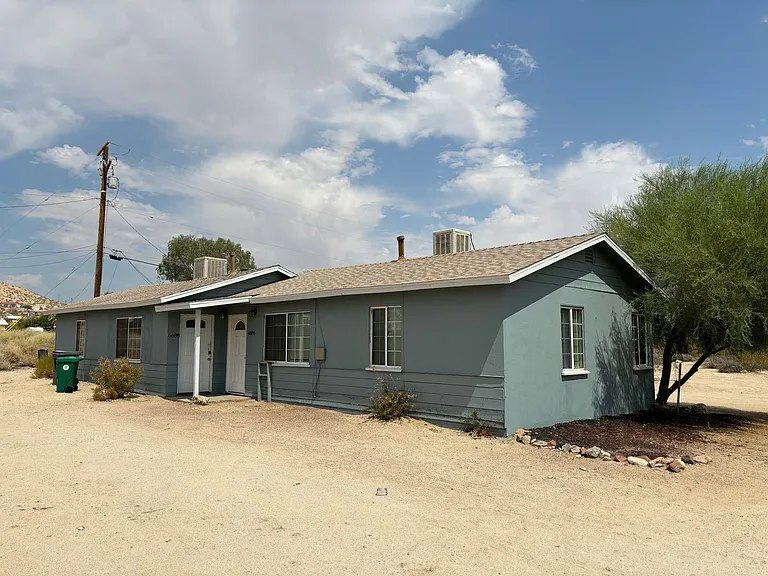 6686-6688 Yucca Ave — Photo 1