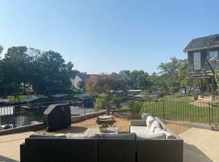 496 N Winnebago Dr, Lake Winnebago, MO 64034