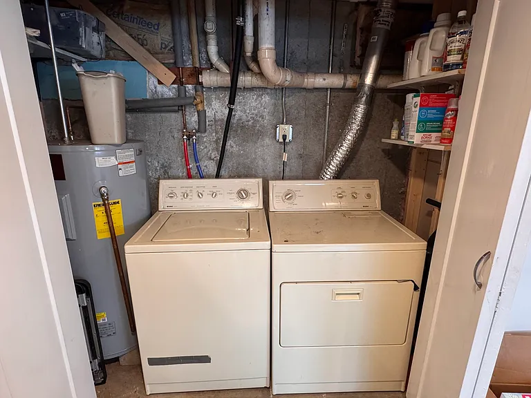 190 Pillsbury Rd — Photo 36