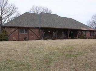 14918 E Covington Rd, Independence, MO 64055