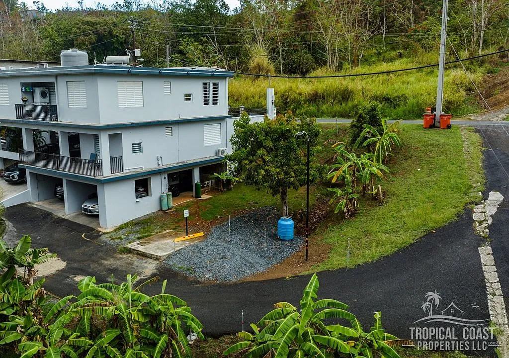 1 bed, 1.0 bath, 648 sqft, $975 — Photo 2
