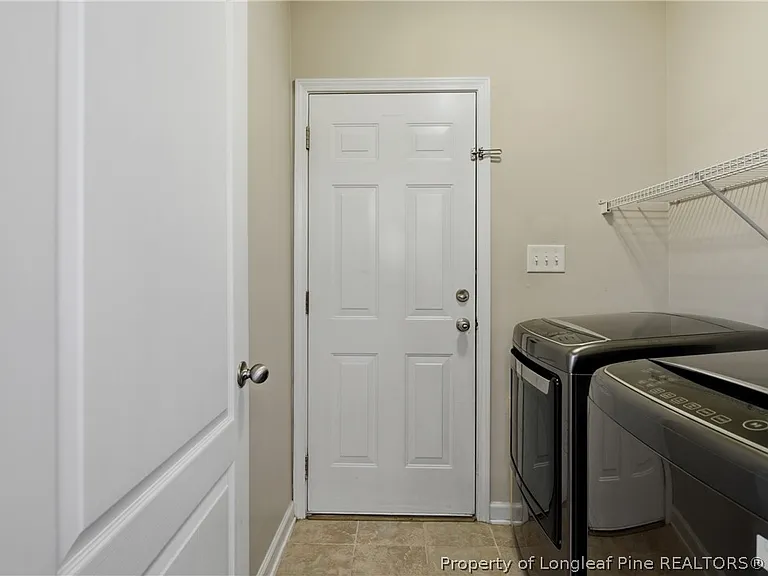 420 Thorncliff Dr — Photo 25