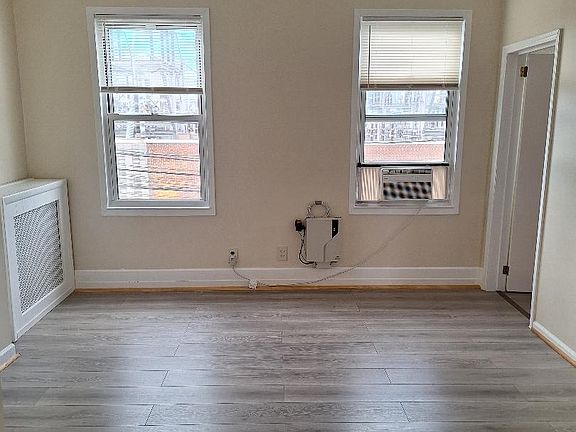 4th image of 35-51 Vernon Blvd #2