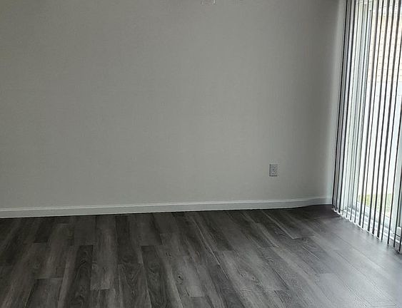 3rd image of 5971 Haydens Crossing Blvd #1