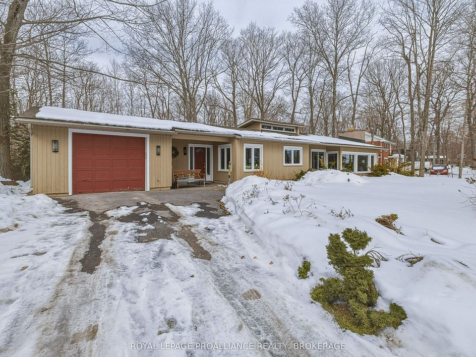 1st image of 27 Riverside Dr