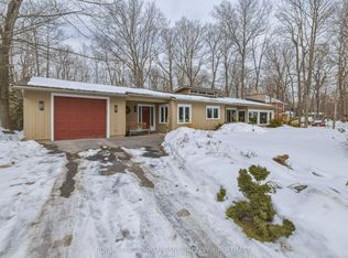 27 Riverside Dr, Kingston, ON K7L 4V1