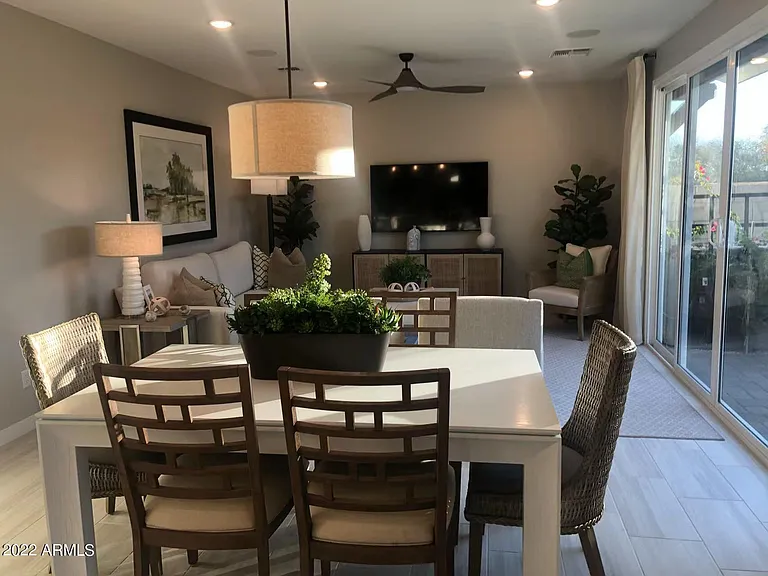 1168 N Burbank Ct — Photo 4