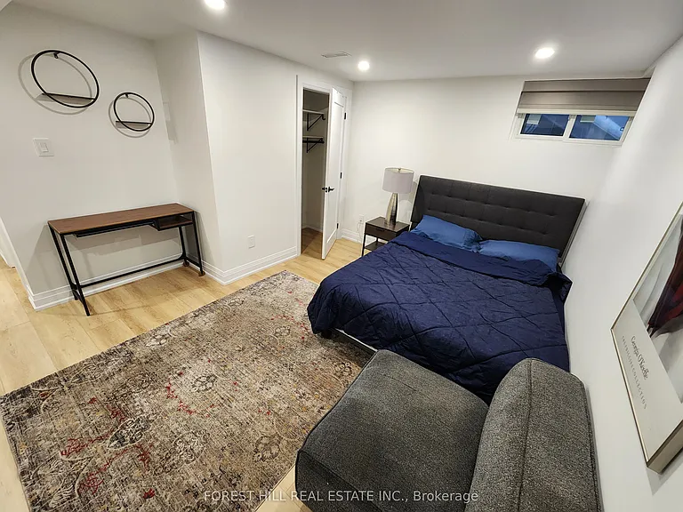 118 Charlotte St — Photo 10