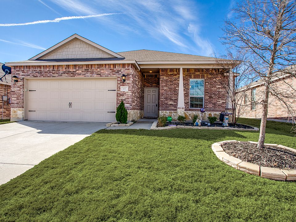 1st image of 107 Feverbush Dr