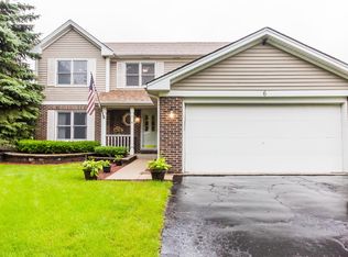 6 Boulder Ridge Ct, Bolingbrook, IL 60490