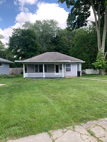 2214 Portage Ave Photo 1