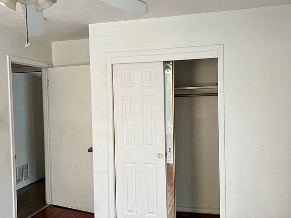 2nd image of 730 McLemore Dr