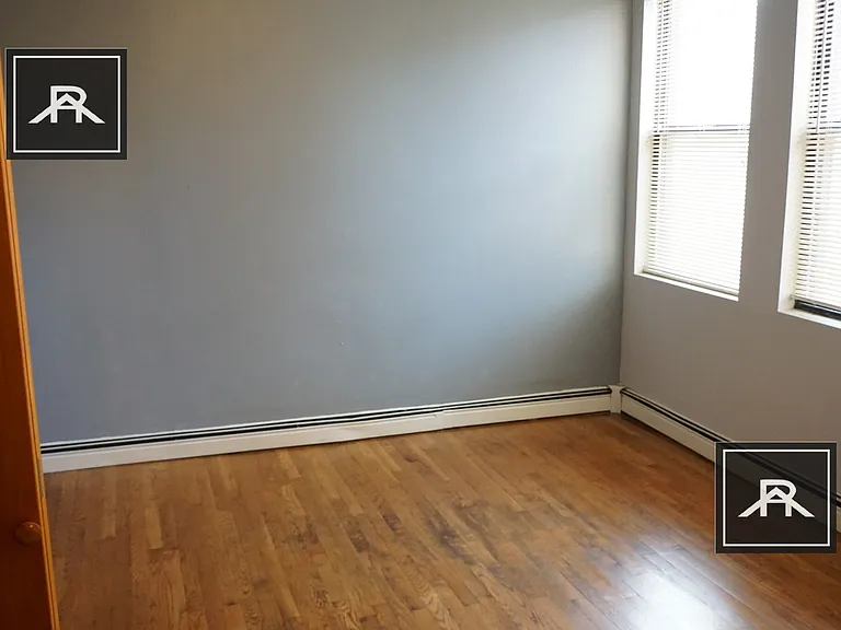 44 Park Vale Ave #3 — Photo 4