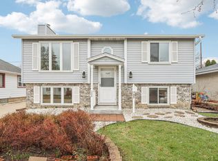 1925 East Van Beck AVENUE, Saint Francis, WI 53235