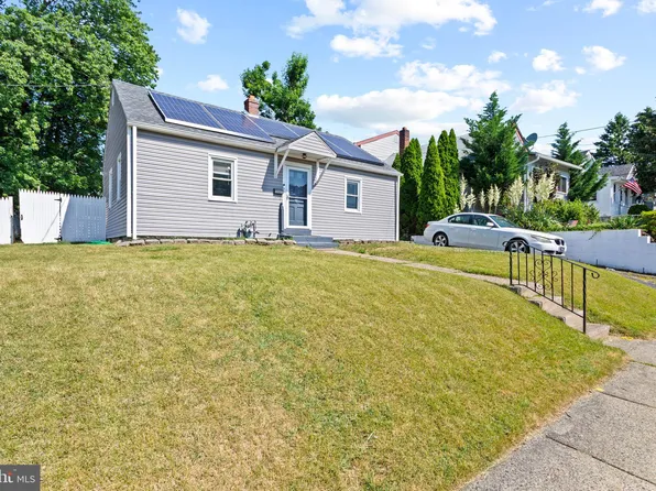137 Henderson Ave, Norwood, PA 19074