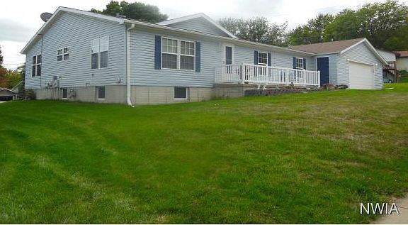 2nd image of 4208 47th St