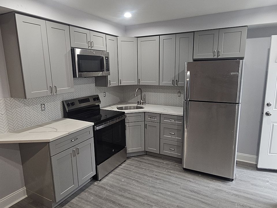 Kitchen + door to the balcony on the right.