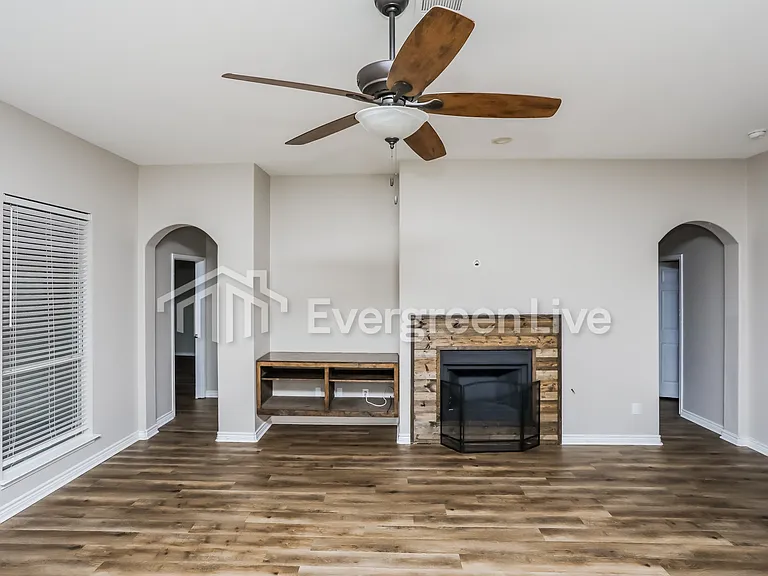 2024 Chisolm Trl — Photo 2