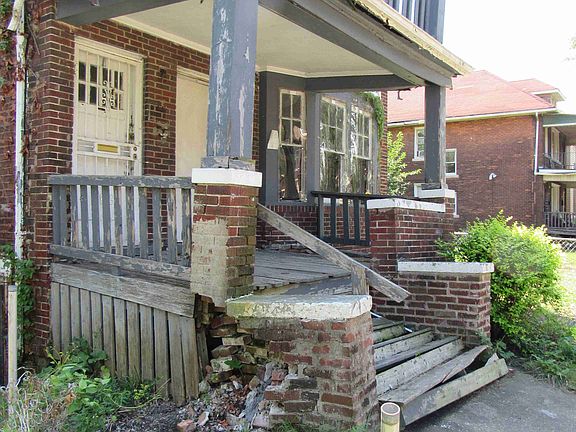 2695 Northwestern