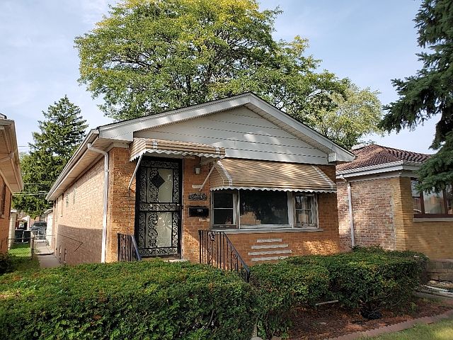 1st image of 1040 Eastern Ave