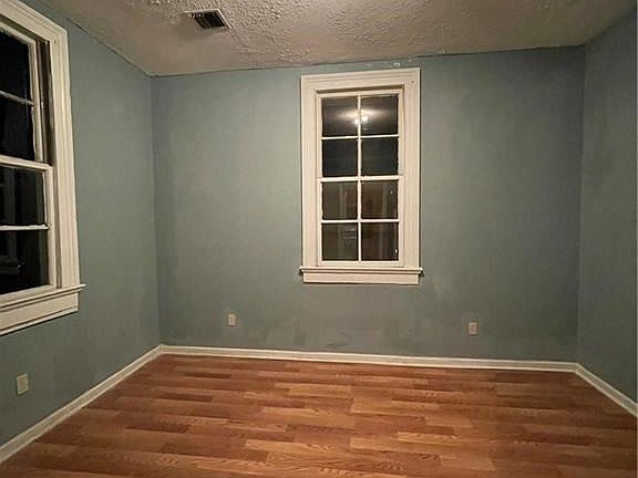 2nd image of 934 N Broad St