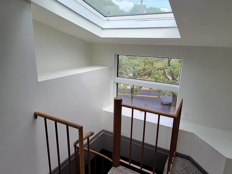 347 Locust Ave #B — Photo 6