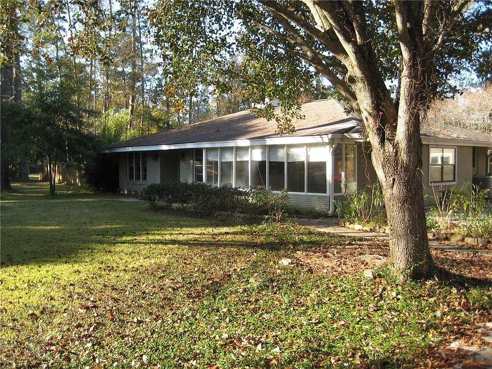 1st image of 15 Pine Crest Dr