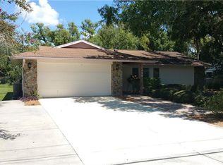 17499 Hanna Rd, Lutz, FL 33549