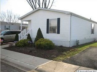 81 Robin Pl, Freehold, NJ 07728