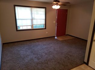335 Strathmoor Blvd #B, Paducah, KY 42001