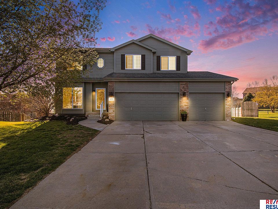 1st image of 4515 N 153rd Cir