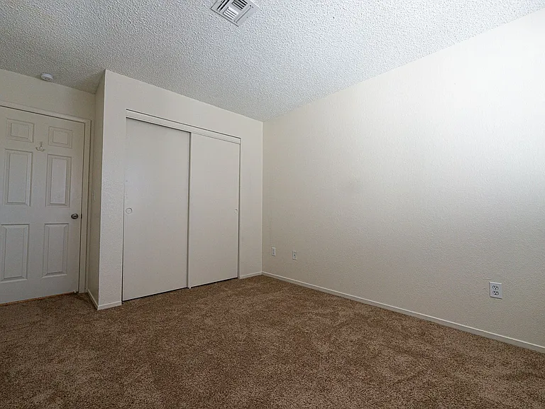 6357 Formula Way — Photo 21