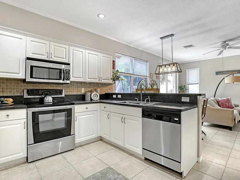 10751 Oak Bend Way — Photo 14
