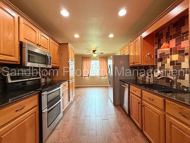1702 S Nogales Ave — Photo 6