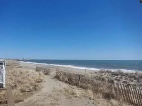 240-1W6 Cards Pond Rd, Wakefield, RI 02879