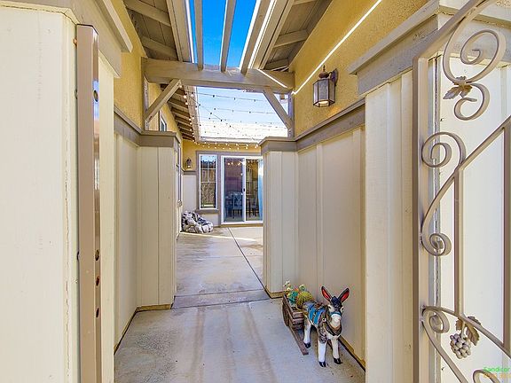 4th image of 37007 High Vista Dr