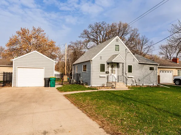 102 Francis St, West Fargo, ND 58078