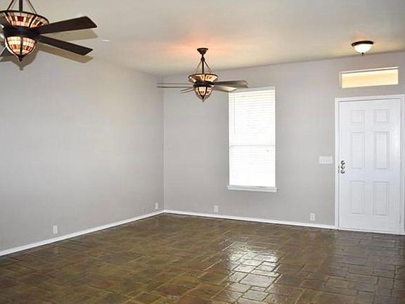 5th image of 10529 Traymore Dr