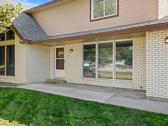 2nd image of 2321 Idaho Ave