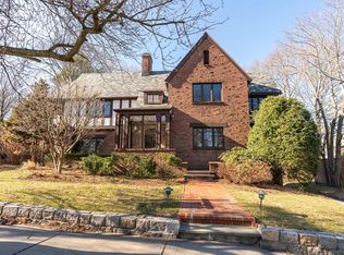 63 Mandalay Rd, Newton, MA 02459