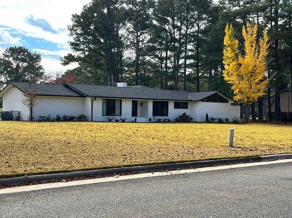 2303 Burningtree Dr SE, Decatur, AL 35603