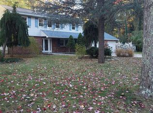 10 Andover Pl, Huntington, NY