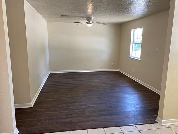 5th image of 4083 N Highway 171 #B