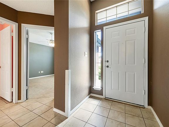 3rd image of 611 Cactus Flower Dr