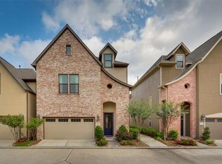 6718 Woodbend Park S, Houston, TX 77055