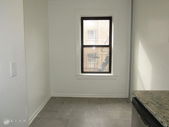 4th image of 13270 Sanford Ave APT 2I