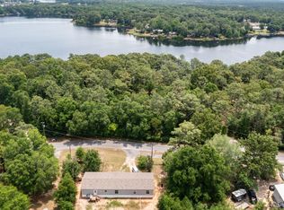 350 Kings Lake Blvd, Defuniak Springs, FL 32433