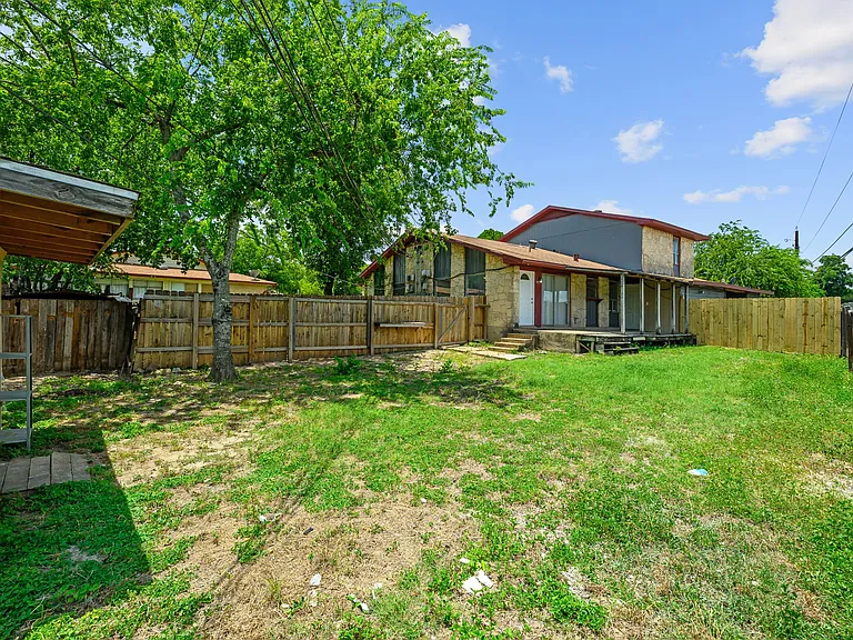 204 Northcrest Cir #D — Photo 14