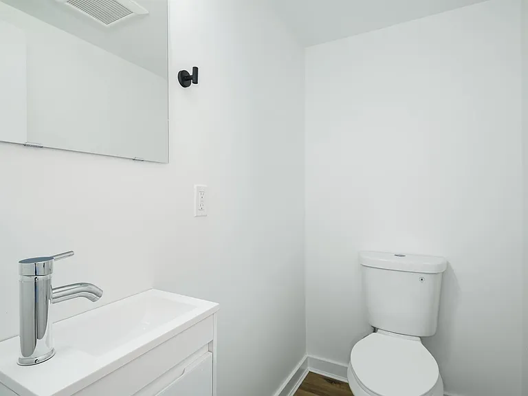 1701 S 24th St #1 — Photo 18